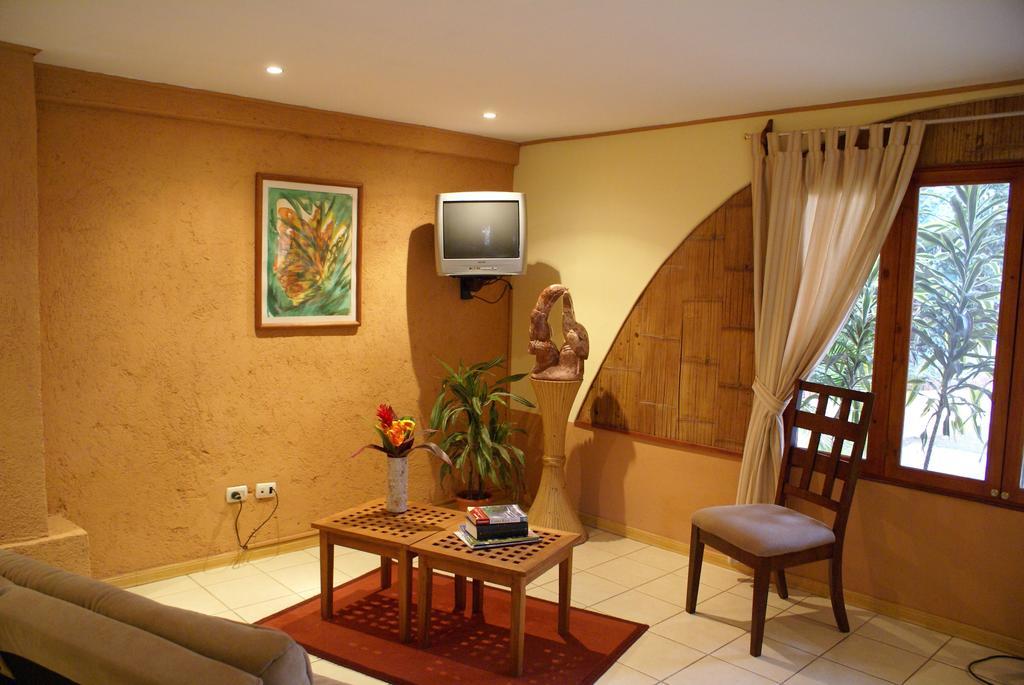Dushi Vida Country Inn Alajuela Екстериор снимка