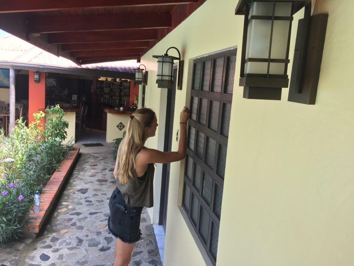 Dushi Vida Country Inn Alajuela Екстериор снимка
